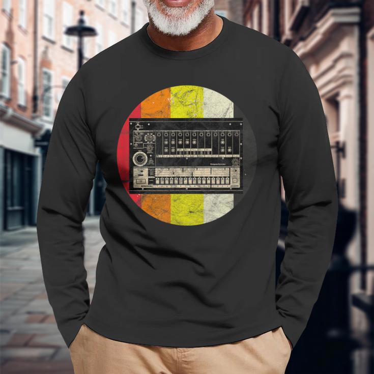 Vintage Analogue Drum Machine Retro Synth Synthesizer Studio Langarmshirts Geschenke für alte Männer