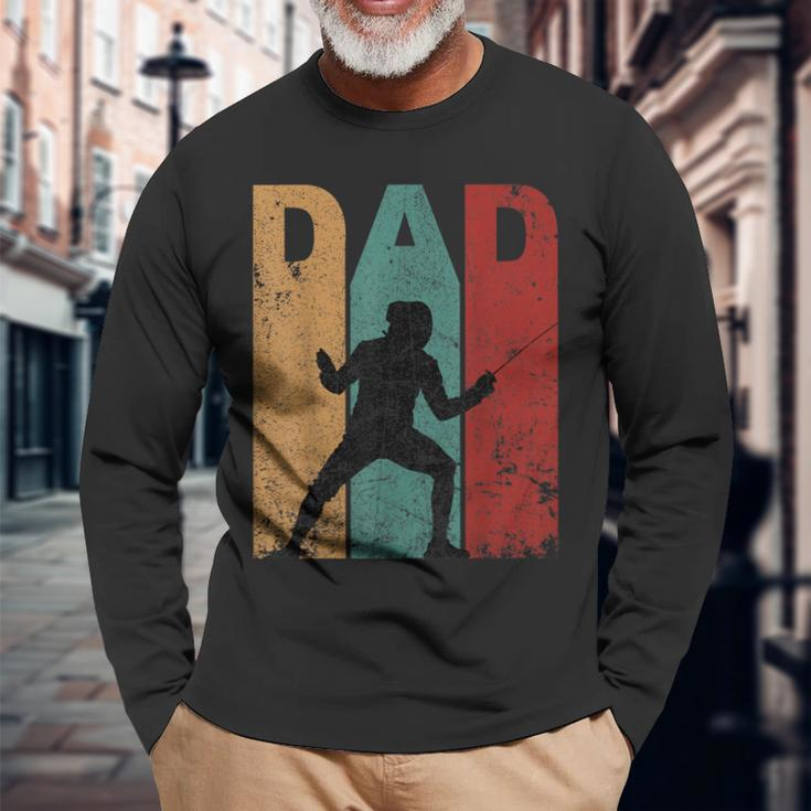 Vintage Fencing Dad Fathers Day Fencing Daddy Ideas Long Sleeve T-Shirt Gifts for Old Men