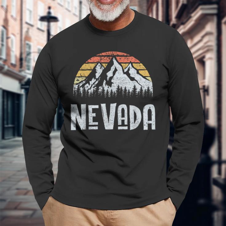 Vintage Retro Nv Nevada Mountain State Sunrise Long Sleeve T-Shirt Gifts for Old Men