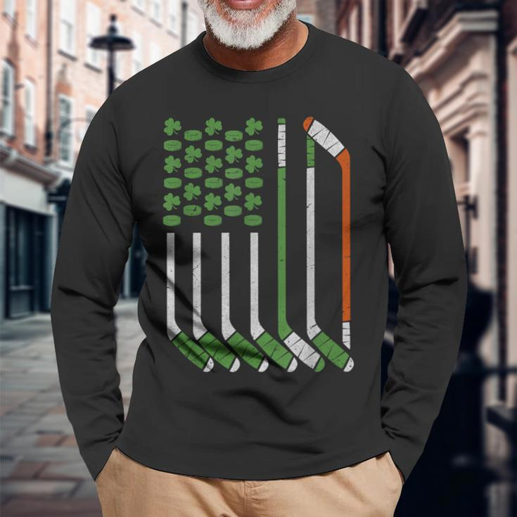 Vintage St Patrick Day Ice Hockey American Flag Saint Pattys Long Sleeve T-Shirt Gifts for Old Men