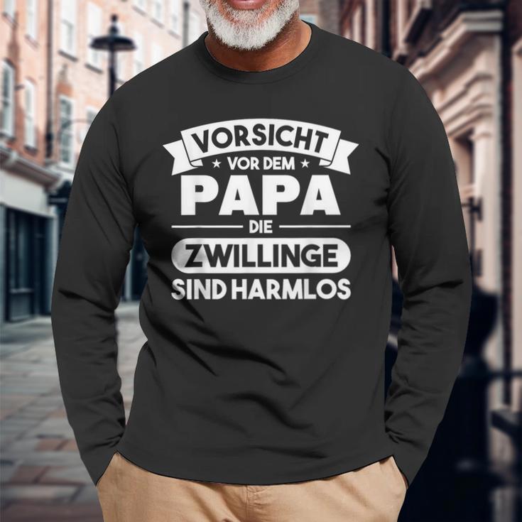 Vorsichtor Dem Papa Die Zwillinge Sind Harmlos Langarmshirts Geschenke für alte Männer