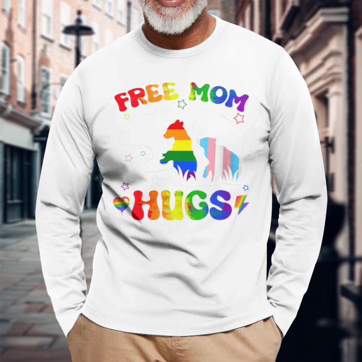 Lgbtq Pride Mama Bear Free Mom Hugs Lgbt Rainbow Long Sleeve T-Shirt Gifts for Old Men