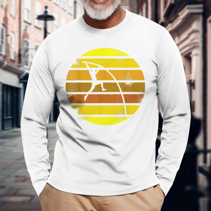Pole Vault Retro Pole Vaulter Vaulting Long Sleeve T-Shirt Gifts for Old Men