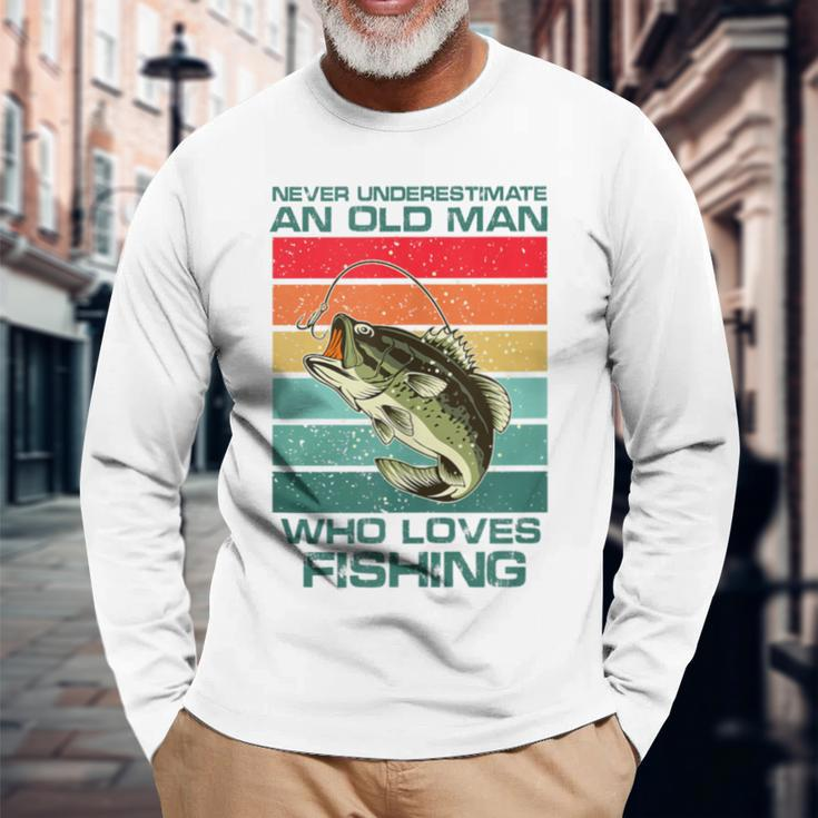 Never Underestimate A Old Man Who Loves Fishing Bass Vintage Long Sleeve T-Shirt Gifts for Old Men