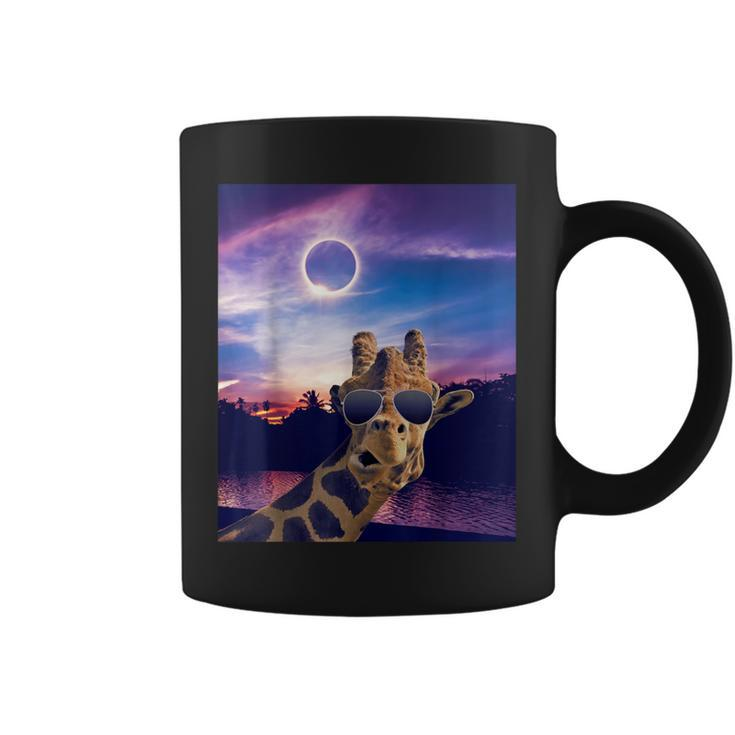 Cool Giraffe Selfie With Solar 2024 Eclipse Sunglasses Coffee Mug