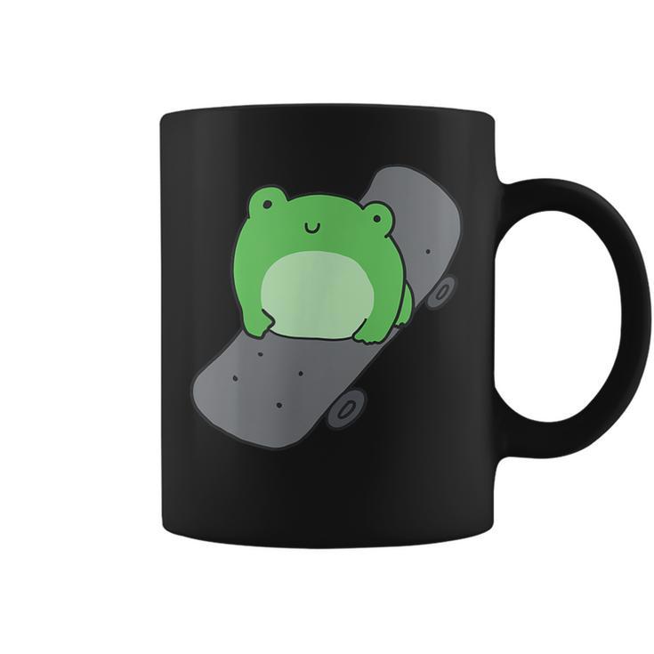 Cute Frog And Skateboard Kawaii Aesthetic Frog Coffee Mug