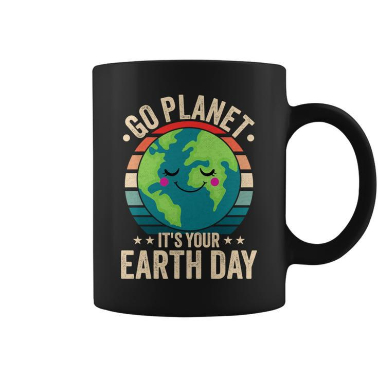 Go Planet Its Your Earth Day Retro Vintage For Men Coffee Mug