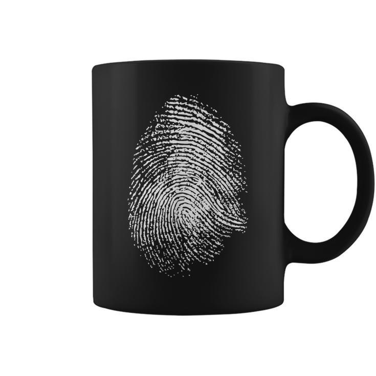Huella Dactilar Grande Del Análisis De La Escena Del Crimen De Taza de café