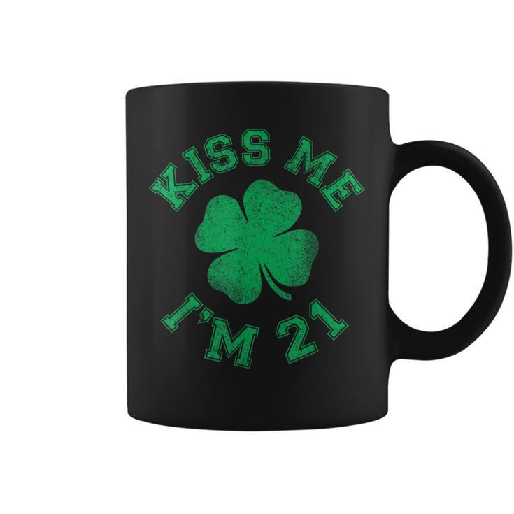 Kiss Me I'm 21 St Patrick's Day Birthday 21 Years Old Coffee Mug