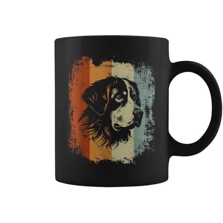 Perro De Montaña Bernés De Estilo Retro Taza de café