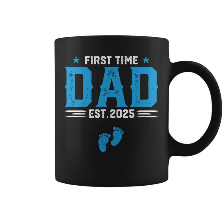 Promoted To Dad Daddy Est 2025 First Time Dad Father's Day Coffee Mug