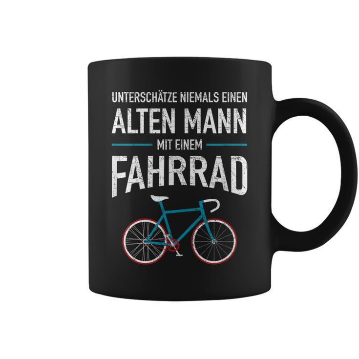 Unterschätze Niemals Einen Alten Mann Mit Ein Fahrrad Tassen