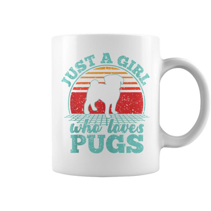 Just A Girl Who Loves Pugs Retro Vintage Style Women Coffee Mug