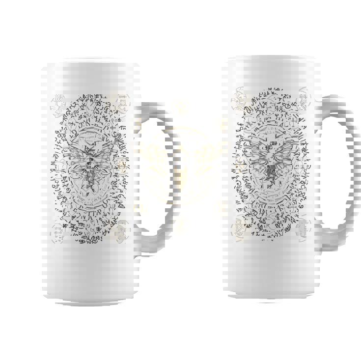 Runas Celtas Polilla Oculta Polilla Mística De La Muerte Taza de café