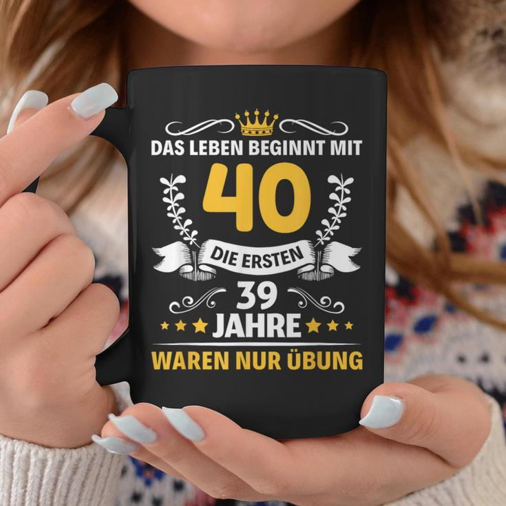 With 40 Mann Frau Endlich 40Th Birthday German Language S Tassen Lustige Geschenke