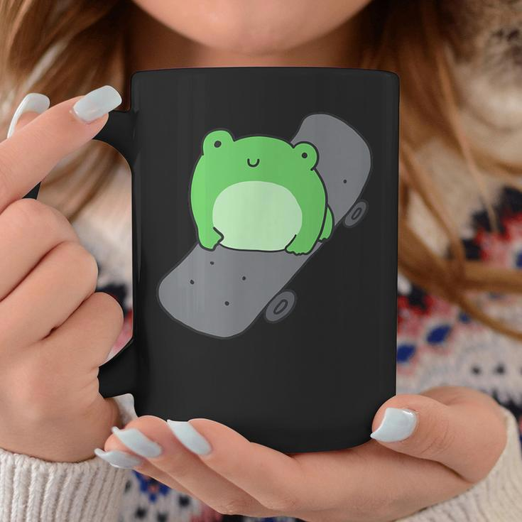 Cute Frog And Skateboard Kawaii Aesthetic Frog Coffee Mug Unique Gifts
