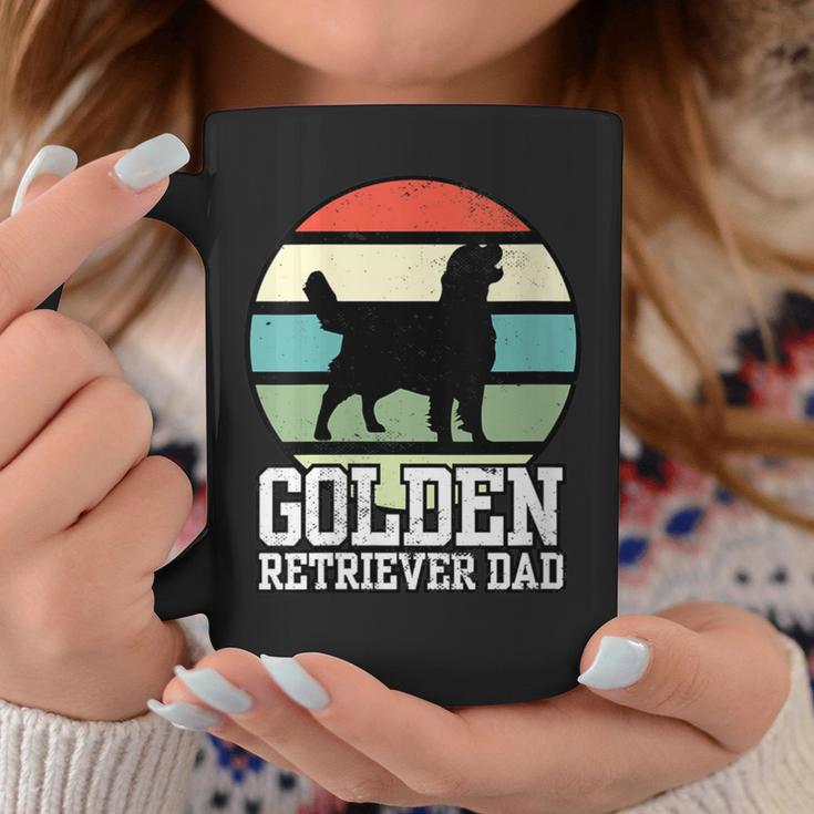 Damen Golden Retriever Papa I Retro Retriever Mit-Ausschnitt Tassen Lustige Geschenke