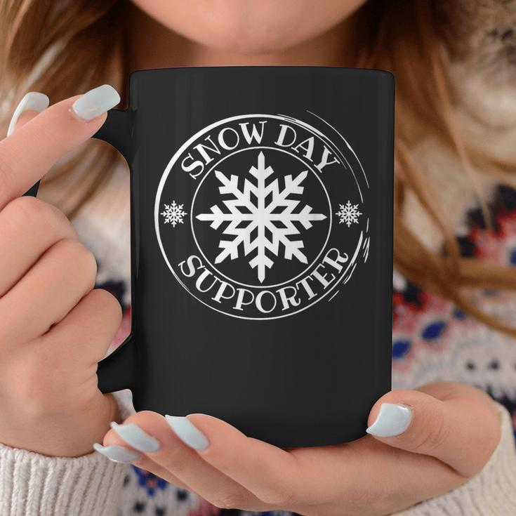 Proud Supporter Of Snow Days Teacher Retro Christmas Holiday Coffee Mug Unique Gifts