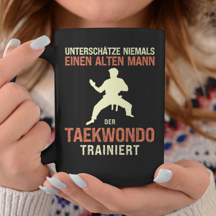 Underschätze Niemal Old Man Taekwondo Grandpa Dad Jumper Tassen Lustige Geschenke