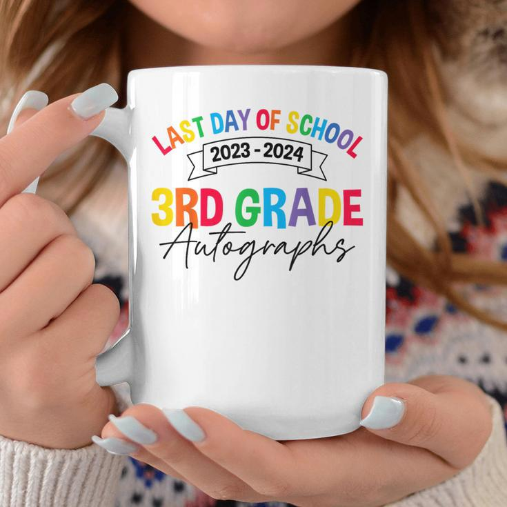 2023-2024 Last Day Of School Autograph 3Rd Grade Graduation Coffee Mug Funny Gifts