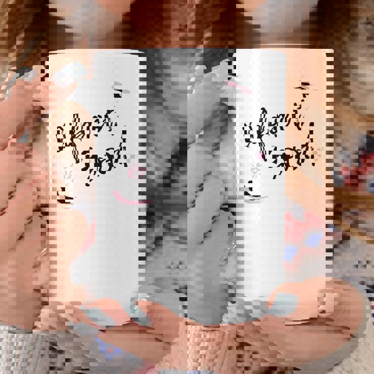 Différent C'est Bon Tasse Cadeaux drôles