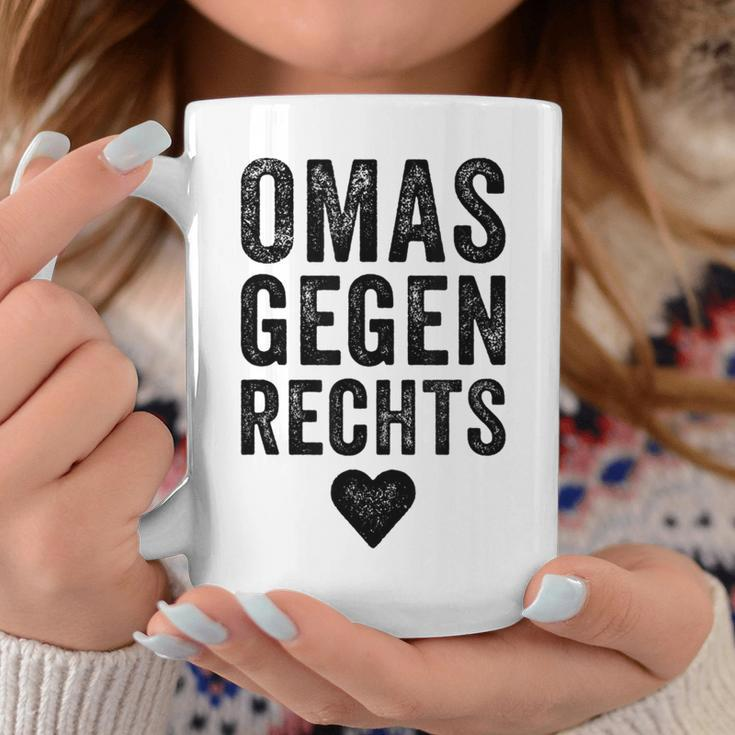 With 'Omas Agegen Richs' Anti-Rassism Fck Afd Nazis Tassen Lustige Geschenke