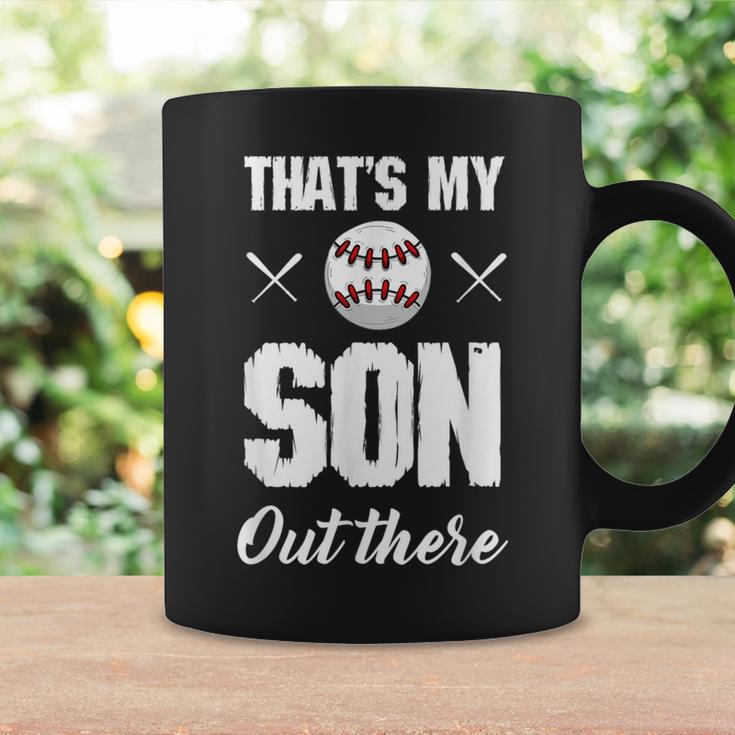 Baseball Mama Papa Lustig Das Ist Mein Sohn Da Draußen Baseball Tassen Geschenkideen