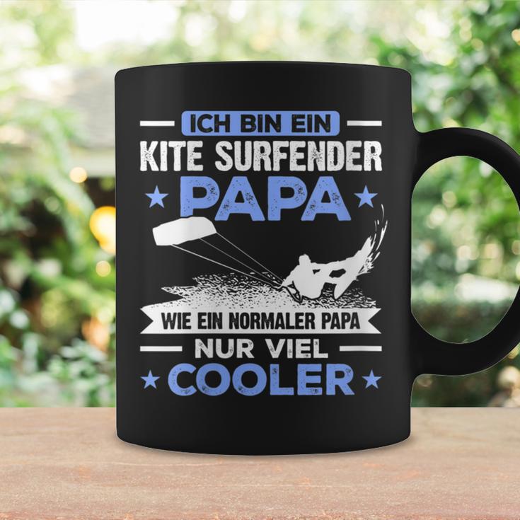 Damen Bin Ein Kite Surfender Papa Wie Ein Normaler Papi Nur Cooler Mit-Ausschnitt Tassen Geschenkideen