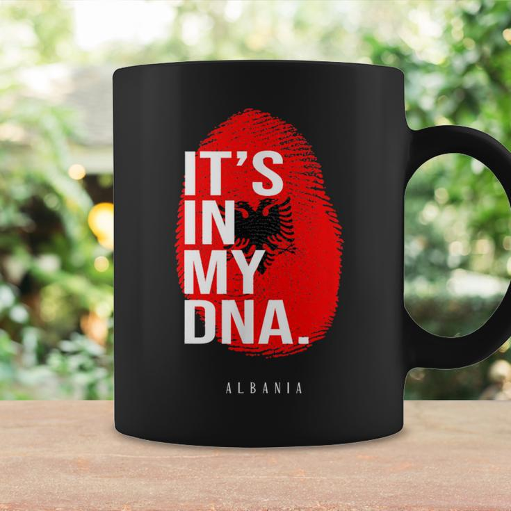 Es Ist In Meiner Dna Albanian Albania Origin Genetics Tassen Geschenkideen