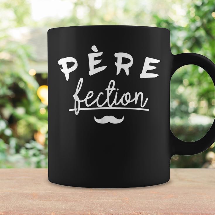 FÊTE DES PÈRES.BONNE FÊTE PAPA. PAPA. BONNE FÊTE T-shirt Conçu & Vendu FÊTE DES PÈRES.BONNE FÊTE PAPA. PAPA. BONNE FÊTE T-shirt Conçu & Vendu