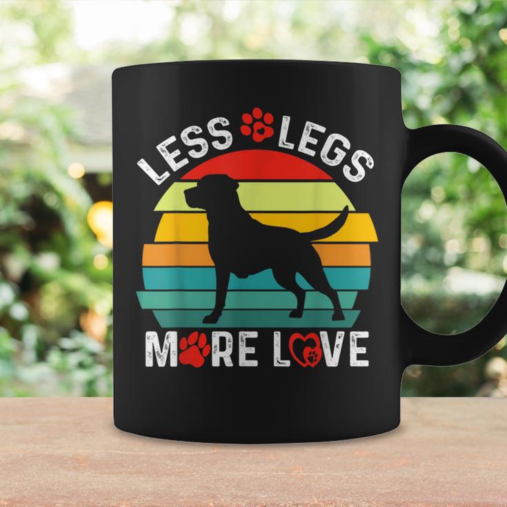 Less Legs More Love Stativ Für Hundeliebhaber Hund Mama Hund Papa Tassen Geschenkideen