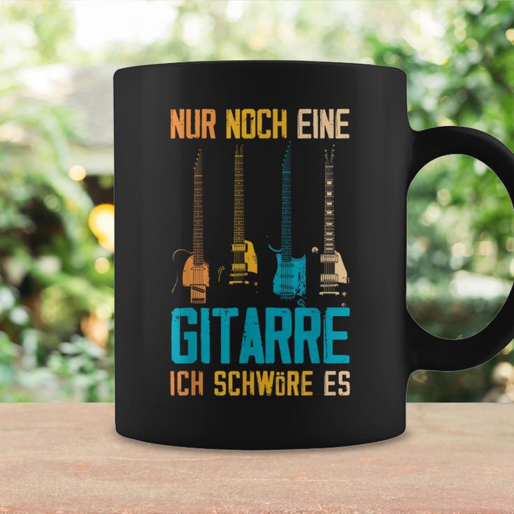 Nur Noch Eine Gitarre Ich Schwöre Es Guitarist Tassen Geschenkideen