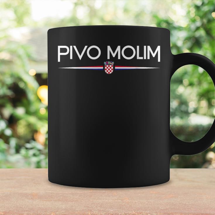 Pivo Molim Schwarzes Tassen mit Kroatischem Wappen, Kroatische Bierliebhaber Geschenkideen