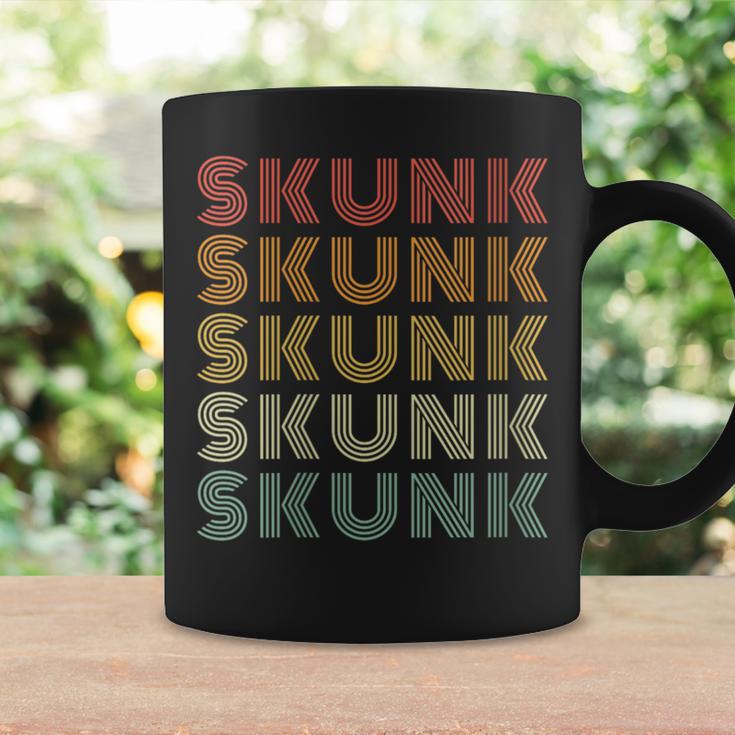 Retro Vintage Skunk 90S Zoologist Zookeeper Wildlife Animal Coffee Mug Gifts ideas