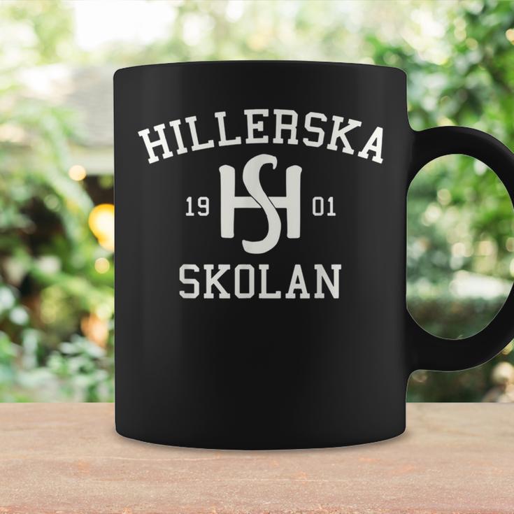 Schwarzes Hillerska Skolan 1901 Tassen, Historisches Design Tee Geschenkideen