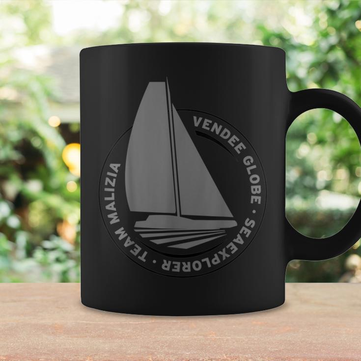 Schwarzes Tassen mit Segelboot-Design, Vendee Globe Herausforderung Geschenkideen