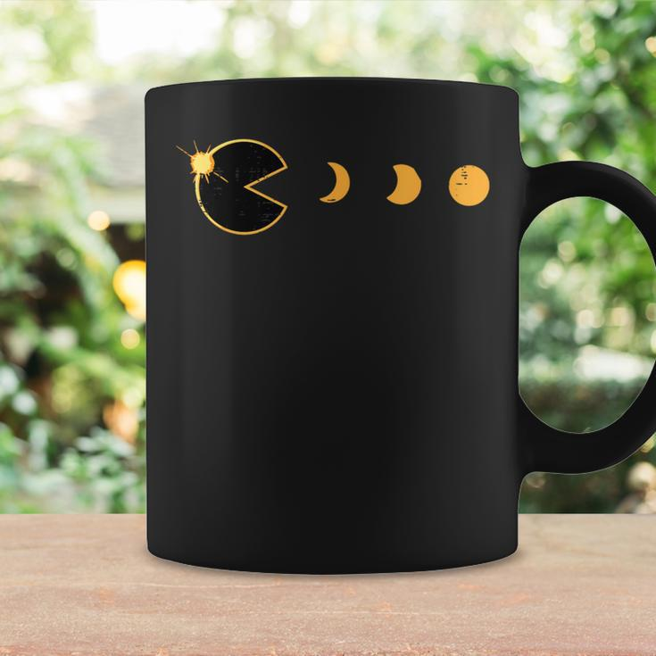 Solar Eclipse Gamer Eating Sun Retro Video Game Boys Kid Coffee Mug Gifts ideas