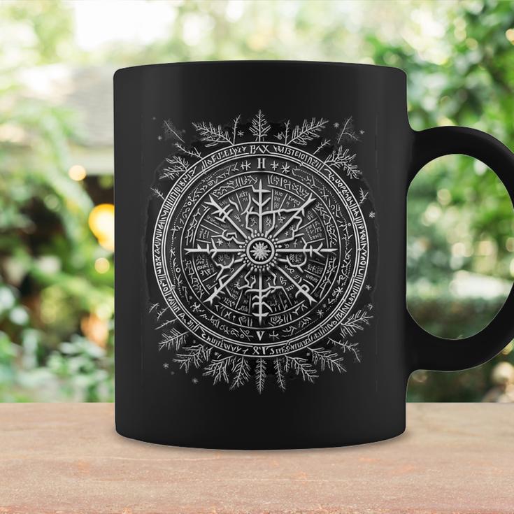 Vegvisiriking Norse Runes Nordmann Mythology Tassen Geschenkideen