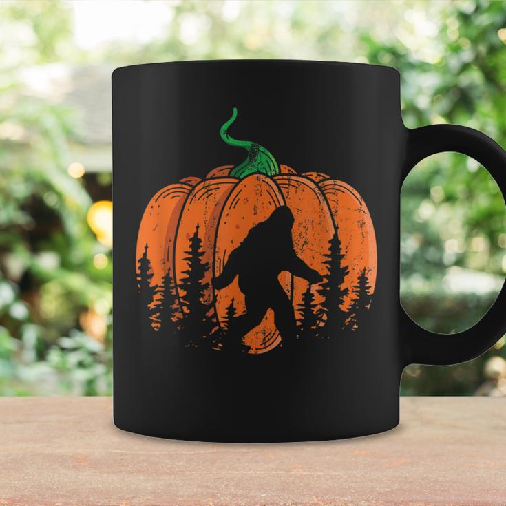 Vintage Bigfoot Pumpkin Halloween Trick Or Treat Coffee Mug Gifts ideas