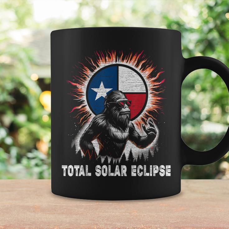 Vintage Bigfoot Total Solar Eclipse Texas Flag Coffee Mug Gifts ideas