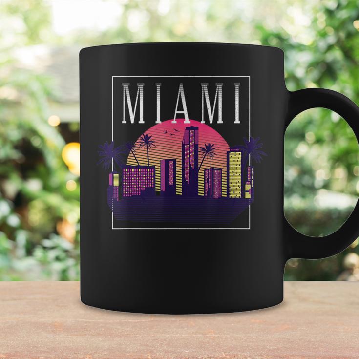 Vintage Miami Florida Cityscape Retro Graphic Coffee Mug Gifts ideas