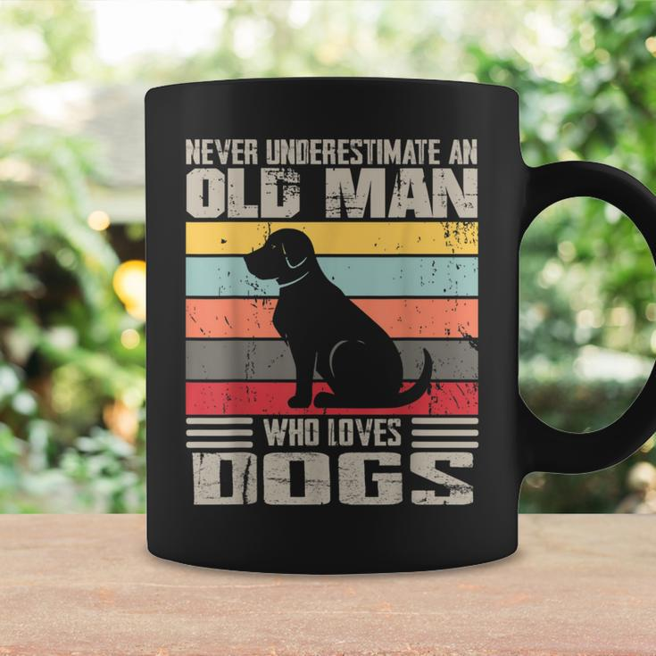 Vintage Never Underestimate An Old Man Who Loves Dogs Cute Coffee Mug Gifts ideas