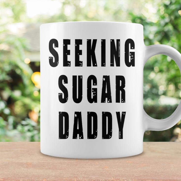 Seeking Sugar Daddy Dad Geburtstagatertag Papa Lustiger Witz Mit-Ausschnitt Tassen Geschenkideen