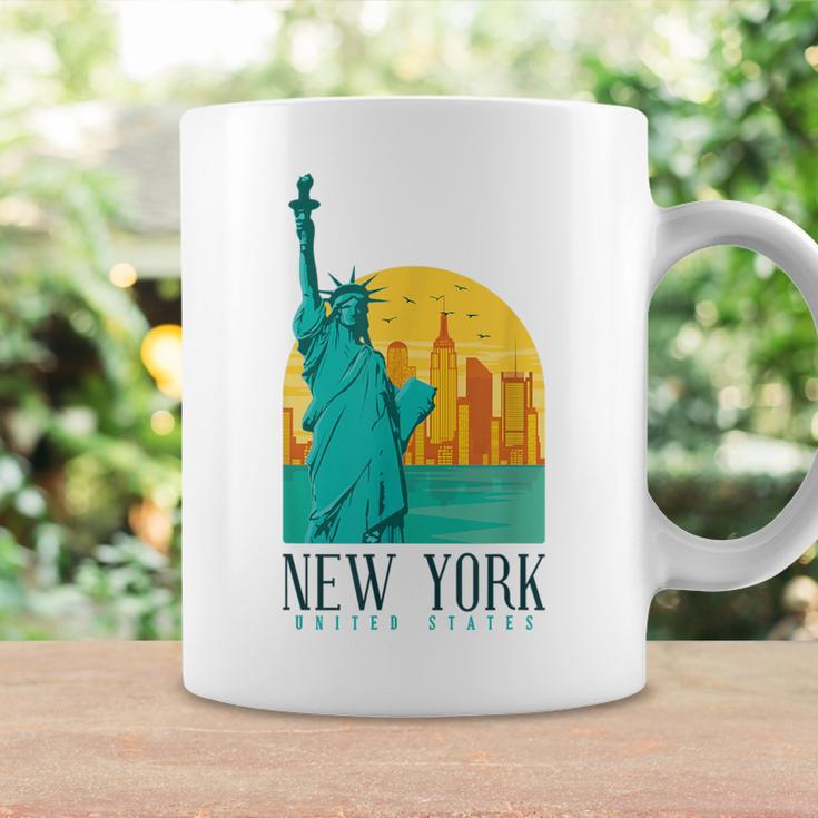 Statue Of Liberty Retro Vintage New York City Nyc Ny Coffee Mug Gifts ideas