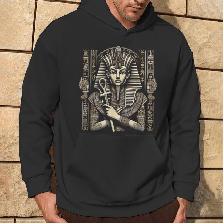 Antiker Ägyptischer Pharao Mit Ankh Und Kopfschmuck Hoodie Lebensstil