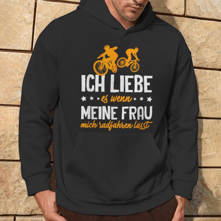 Cycling Ich Liebe Es Wenn Meine Frau Mich Radfahren Lässt Kapuzenpullover Lebensstil