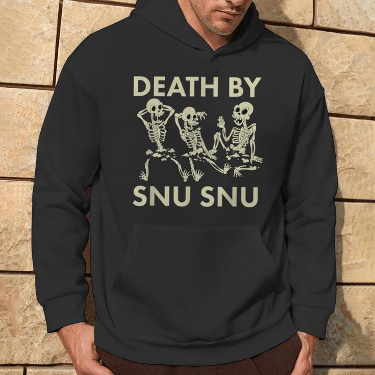 Death Von Snu-Snu Hoodie Lebensstil