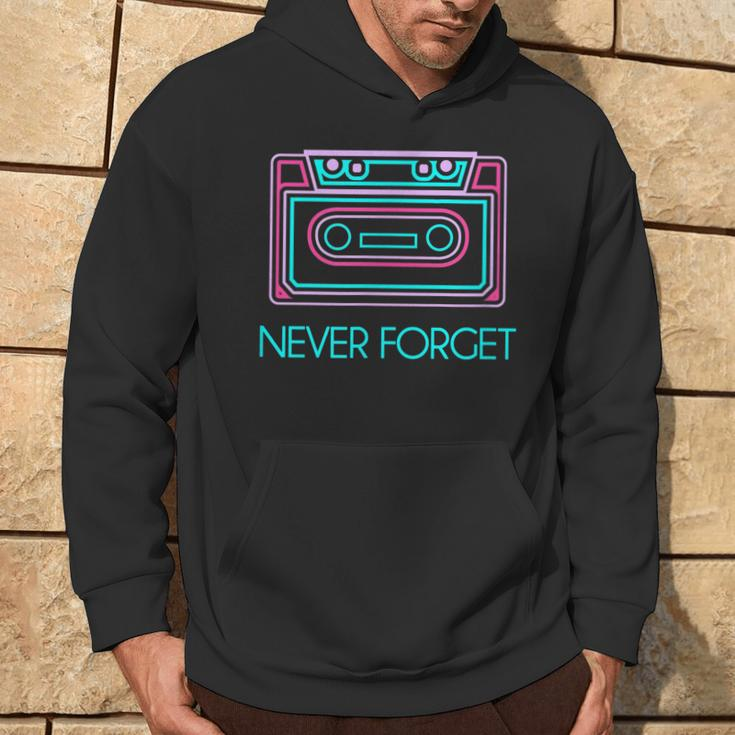 Never Forget Retro Cassette 80S 90S Outfit Hoodie Lebensstil