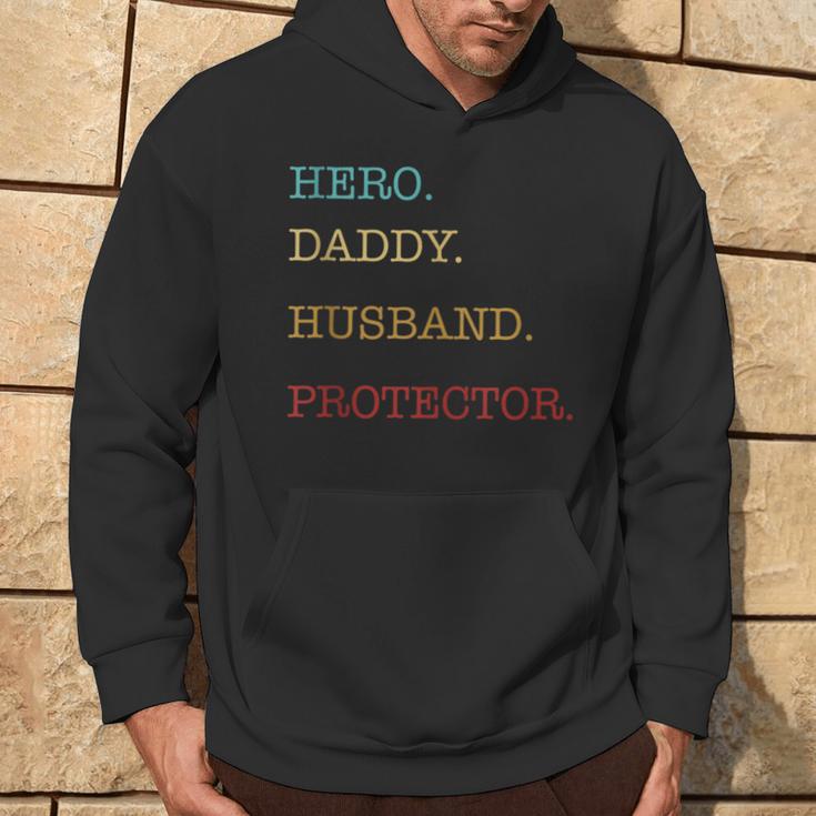 Hero Daddy Husband Protektor Atertag Geschenk Papa Sohn Kapuzenpullover Lebensstil