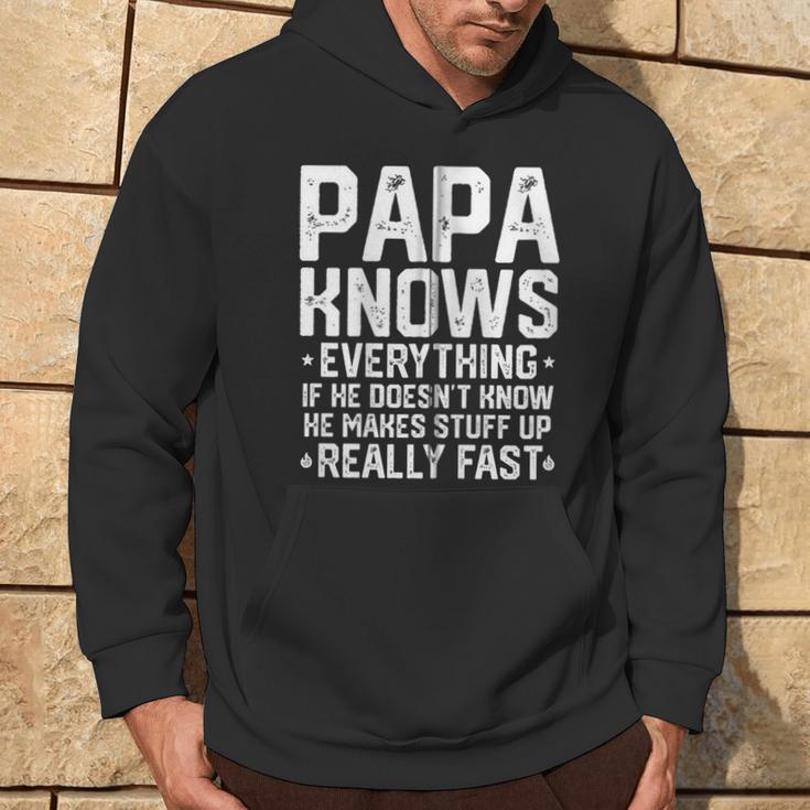 Papa Knows Everythingintage Opa Dad Witzeatertag Kapuzenjacke Kapuzenpullover Lebensstil